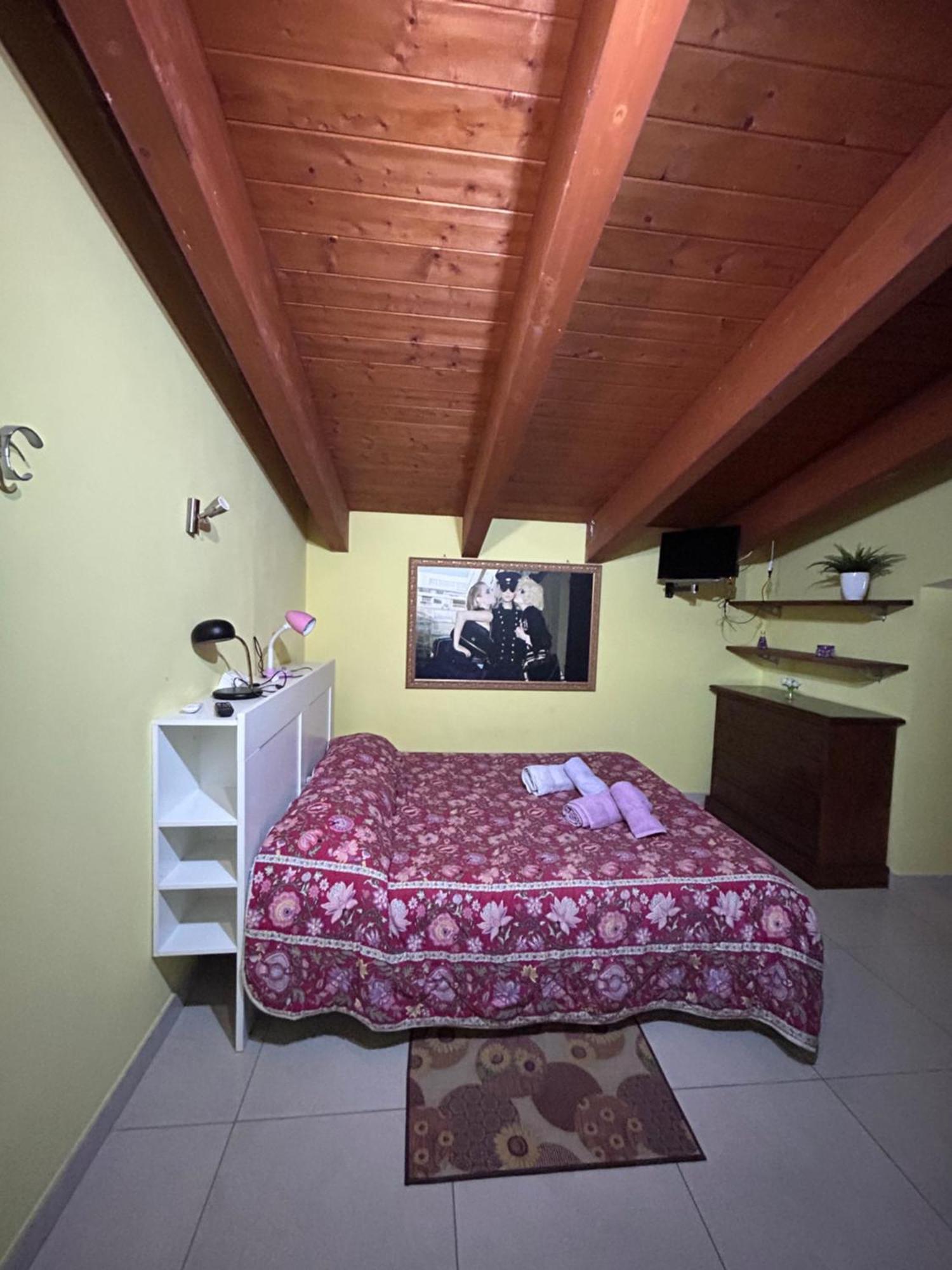 צ'יטה סנט'אנג'לו La Villa In Campagna מראה חיצוני תמונה